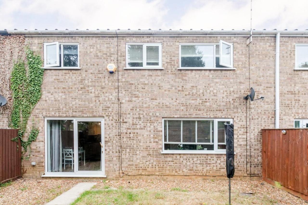 Emerald House Leisure & Contractors Peterborough Exterior foto